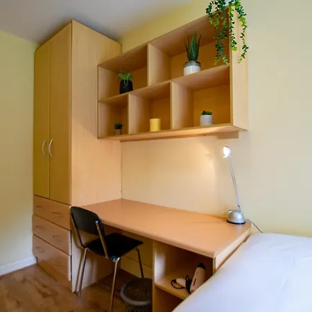 Apartment 132 - Spacious With Parking *